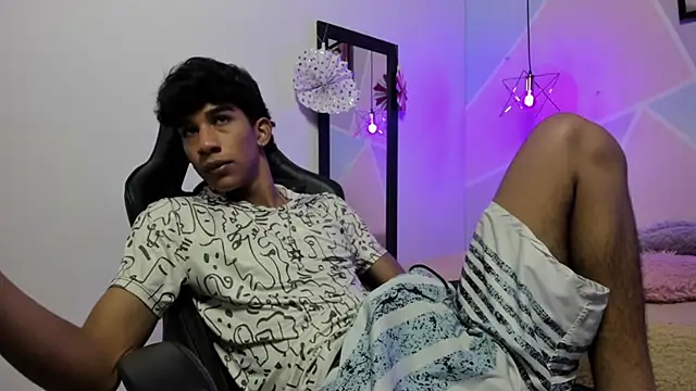 Snapshot of hares_mds chatting on January 17, 1:03 pm hares mds online show from January 17, 1:03 pm