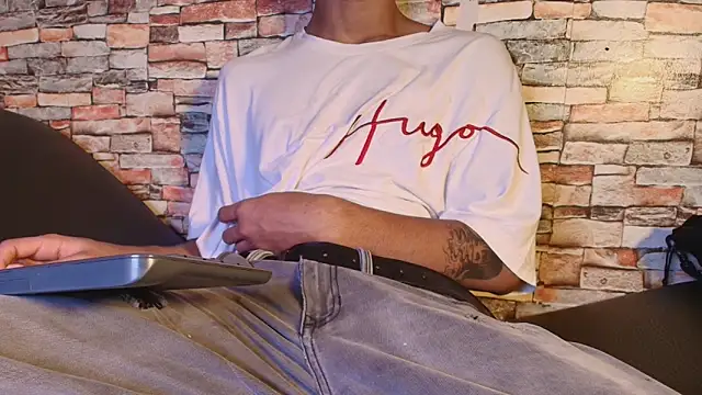 Snapshot of hares_mds chatting on November 15, 1:51 pm hares mds online show from November 15, 1:51 pm