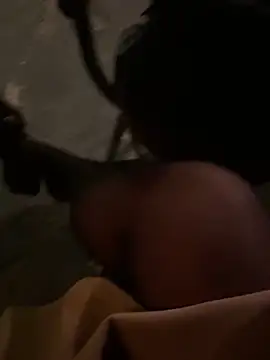 Snapshot of Jade_Zephyra chatting on February 15, 4:14 am Jade Zephyra online show from February 15, 4:14 am