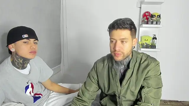 Snapshot of _tatho_perovich_ chatting on January 7, 6:38 am tatho perovich online show from January 7, 6:38 am