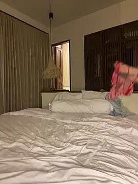 Ellieprincess online show from December 21, 12:59 pm