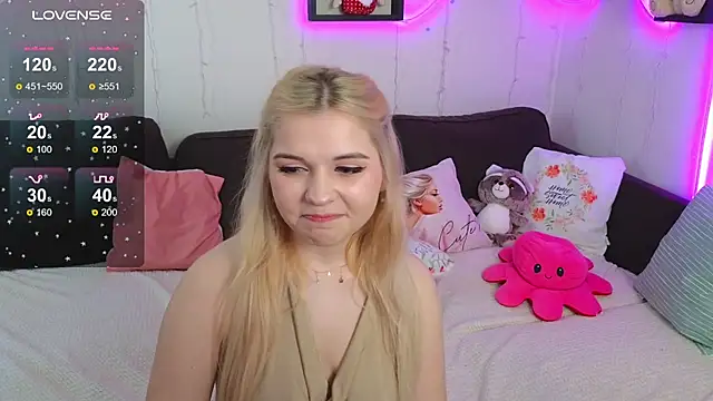 Snapshot of Kate_Legend chatting on February 27, 5:24 am Kate Legend online show from February 27, 5:24 am