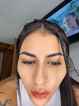 emilie xx  online show from May 20, 3:18 pm
