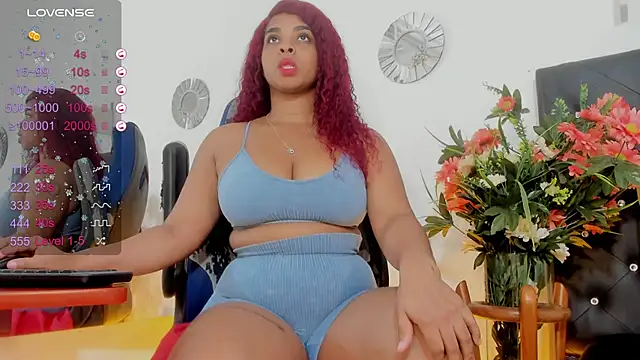 Snapshot of _Sophia_16 chatting on December 15, 1:24 am Sophia 16 online show from December 15, 1:24 am