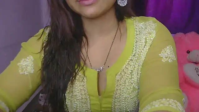 cutie-taara online show from March 26, 3:56 am