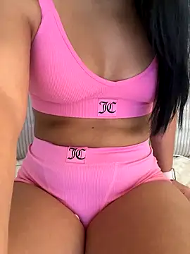 Snapshot of Tati_3443 chatting on October 7, 12:46 pm Tati 3443 online show from October 7, 12:46 pm