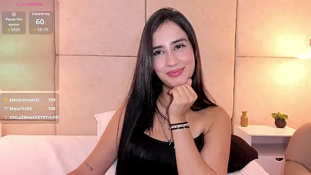 Snapshot of Amiirra_ chatting on February 23, 12:30 am Amiirra  online show from February 23, 12:30 am