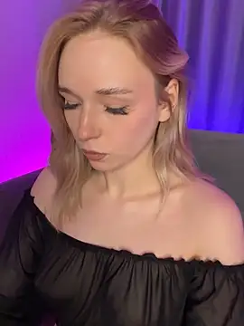 Eva Millss online show from January 17, 1:24 pm