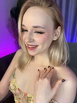 Snapshot of Eva_Millss chatting on February 7, 1:32 pm Eva Millss online show from February 7, 1:32 pm