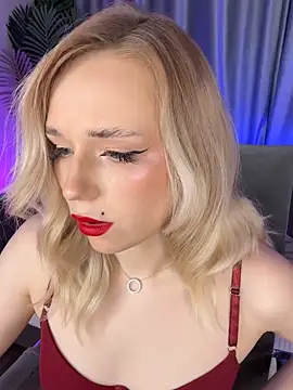 Snapshot of Eva_Millss chatting on February 15, 3:17 pm Eva Millss online show from February 15, 3:17 pm