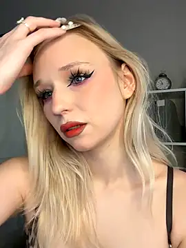 Snapshot of Eva_Millss chatting on September 22, 1:13 pm Eva Millss online show from September 22, 1:13 pm