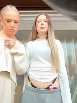 Eva Millss online show from November 9, 7:06 am