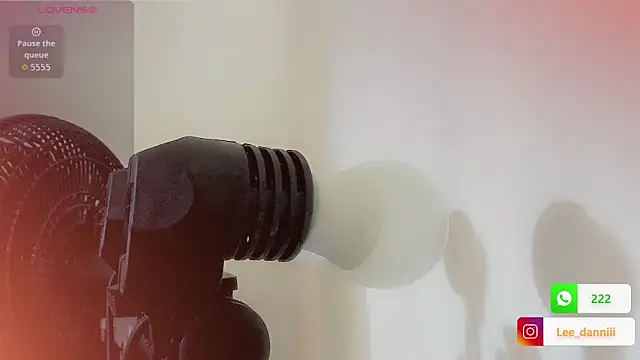 DanniLee  online show from March 15, 7:09 pm