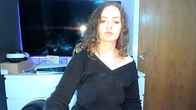 ENGLISHEMILY 69 online show from December 12, 12:55 pm