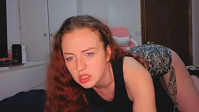 ENGLISHEMILY 69 online show from February 2, 8:51 pm