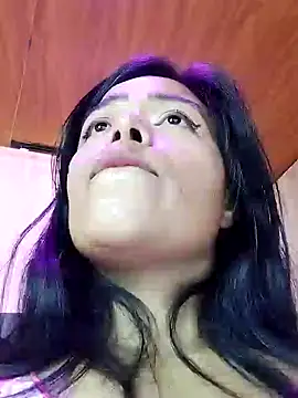 Snapshot of GoddessMeegan chatting on February 6, 5:19 pm GoddessMeegan online show from February 6, 5:19 pm