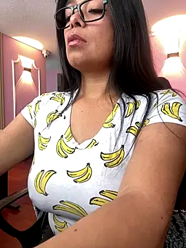 Snapshot of GoddessMeegan chatting on September 18, 11:56 am GoddessMeegan online show from September 18, 11:56 am