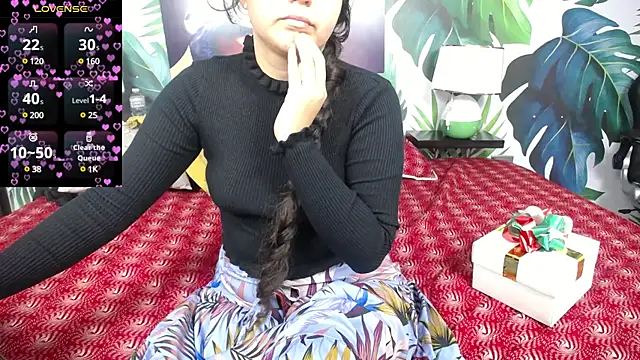 Snapshot of hushaima chatting on January 28, 8:04 pm hushaima online show from January 28, 8:04 pm