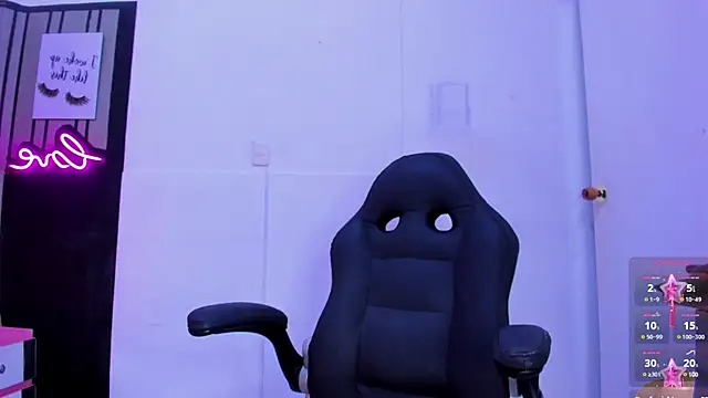 Brithanyslim online show from December 27, 11:10 pm