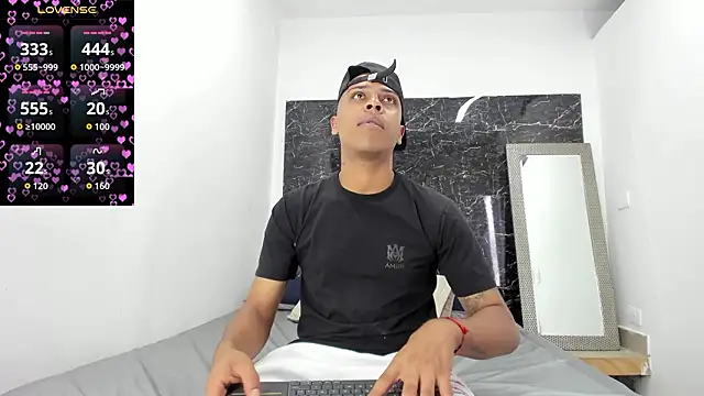 ada-brooke online show from March 15, 11:49 am