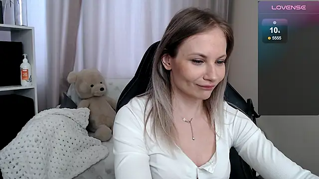 Sunny bunny6 online show from April 18, 5:11 am