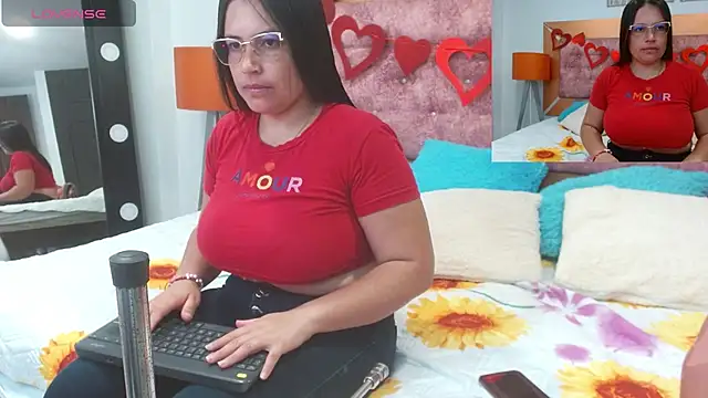 vennuss 89 online show from March 4, 10:46 am