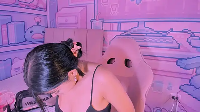 Snapshot of _18alice chatting on February 11, 7:38 pm 18alice online show from February 11, 7:38 pm