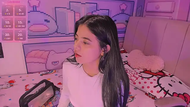 Snapshot of _18alice chatting on February 13, 11:28 am 18alice online show from February 13, 11:28 am