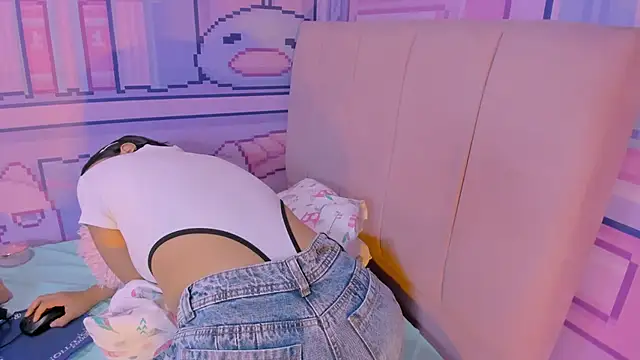 Snapshot of _18alice chatting on March 20, 5:46 am 18alice online show from March 20, 5:46 am