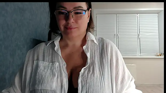 Nora Star online show from March 27, 5:12 pm