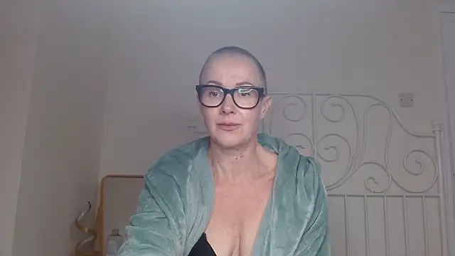 ELEGANT-ARIA36 online show from January 18, 6:12 pm