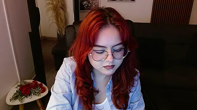 crimson tati  online show from February 15, 6:02 am