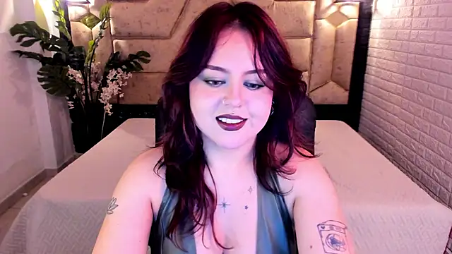 crimson tati  online show from May 14, 4:19 am