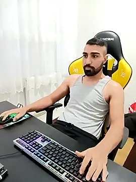 Snapshot of SertSikici022 chatting on December 3, 2:16 pm SertSikici022 online show from December 3, 2:16 pm