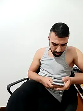 Snapshot of SertSikici022 chatting on December 20, 8:55 pm SertSikici022 online show from December 20, 8:55 pm