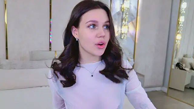 RihannaRose online show from February 4, 5:08 pm