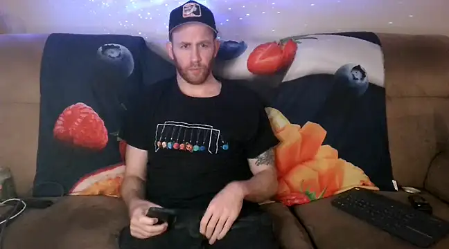 Snapshot of Tall_REC chatting on December 1, 9:15 pm Tall REC online show from December 1, 9:15 pm