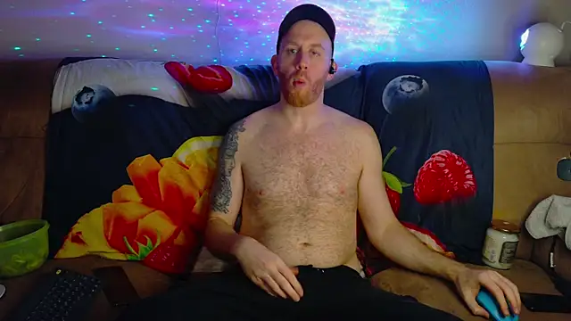 Snapshot of Tall_REC chatting on December 25, 5:37 pm Tall REC online show from December 25, 5:37 pm