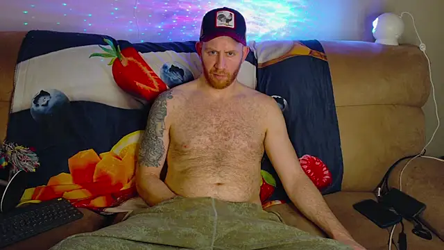 Snapshot of Tall_REC chatting on January 1, 12:32 am Tall REC online show from January 1, 12:32 am