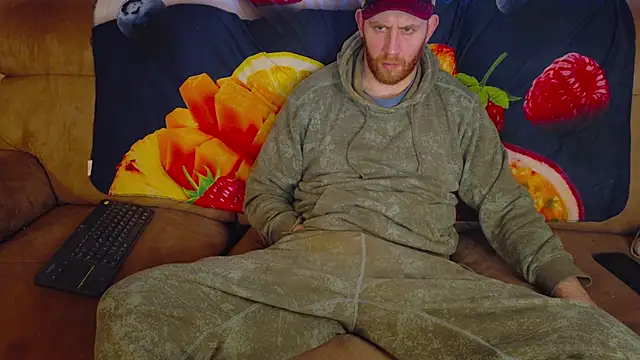 Snapshot of Tall_REC chatting on January 5, 12:31 am Tall REC online show from January 5, 12:31 am