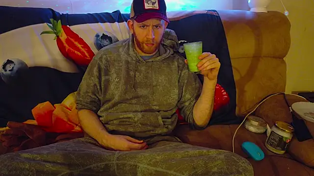 Snapshot of Tall_REC chatting on January 6, 12:48 am Tall REC online show from January 6, 12:48 am