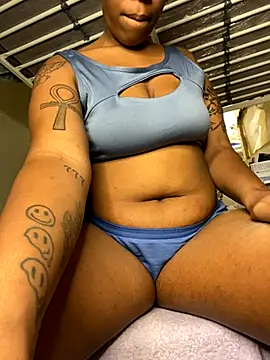 Snapshot of MsSapPhire500 chatting on October 19, 5:52 am MsSapPhire500 online show from October 19, 5:52 am