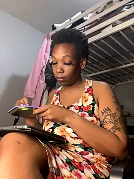 Snapshot of MsSapPhire500 chatting on November 27, 10:23 pm MsSapPhire500 online show from November 27, 10:23 pm