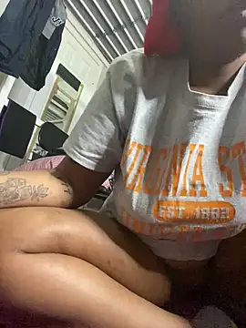 Snapshot of MsSapPhire500 chatting on December 16, 7:19 pm MsSapPhire500 online show from December 16, 7:19 pm