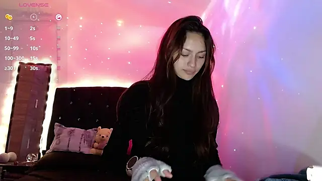 holy juli online show from January 27, 7:14 am