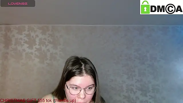 Snapshot of holy_michela chatting on December 21, 2:52 am holy michela online show from December 21, 2:52 am