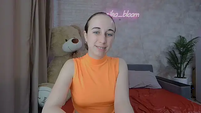 Anika bloom online show from March 11, 7:04 am