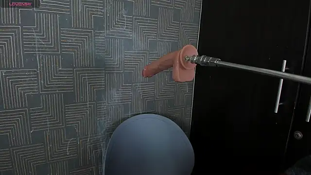 grace-3 online show from November 29, 3:42 am