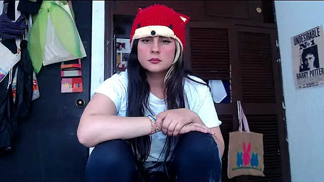 Snapshot of samanta_rosas1 chatting on December 6, 7:12 pm samanta rosas1 online show from December 6, 7:12 pm