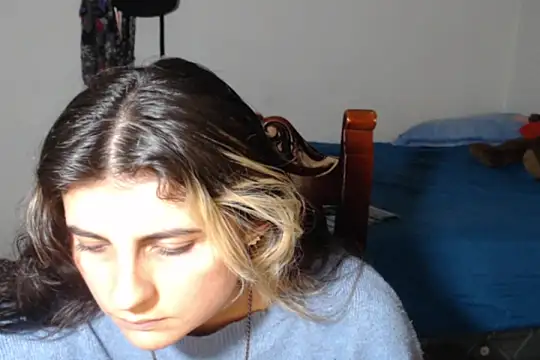 Snapshot of samanta_rosas1 chatting on December 18, 1:37 am samanta rosas1 online show from December 18, 1:37 am